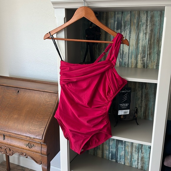 Miraclesuit One Shoulder Red Swim One Piece - Picture 1 of 2